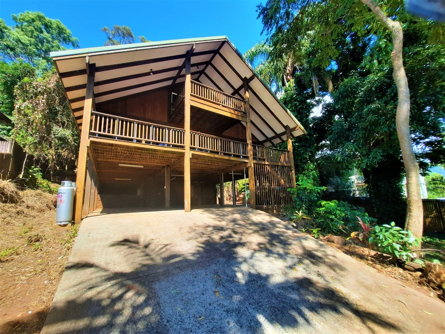 11 Moresby Street, Trinity Beach QLD 4879