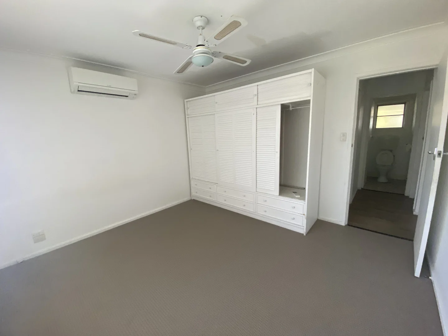 Additional image 2 of 25 Curlew Crescent, Woodberry NSW 2322