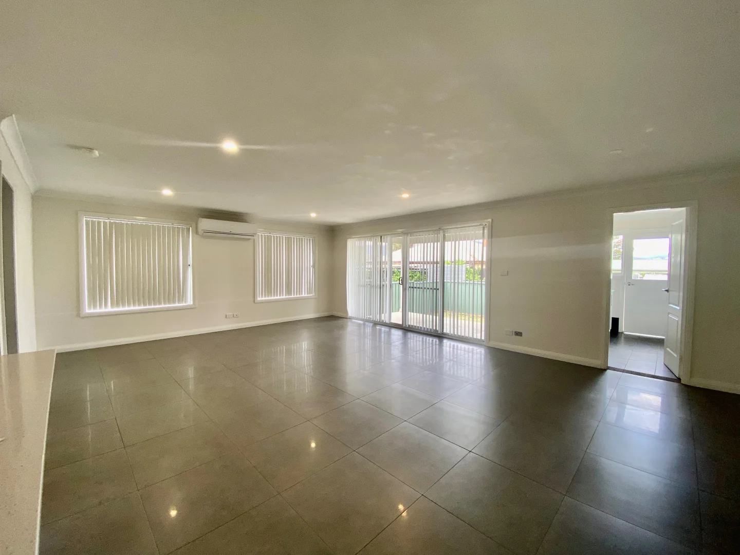 Additional image 2 of 2/2 Cambridge St, South Tamworth NSW 2340