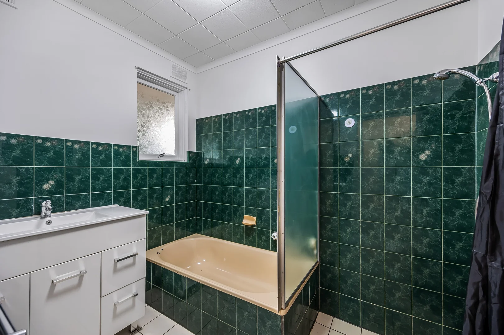 Additional image 11 of 16B Armagh Cr, Salisbury Downs SA 5108