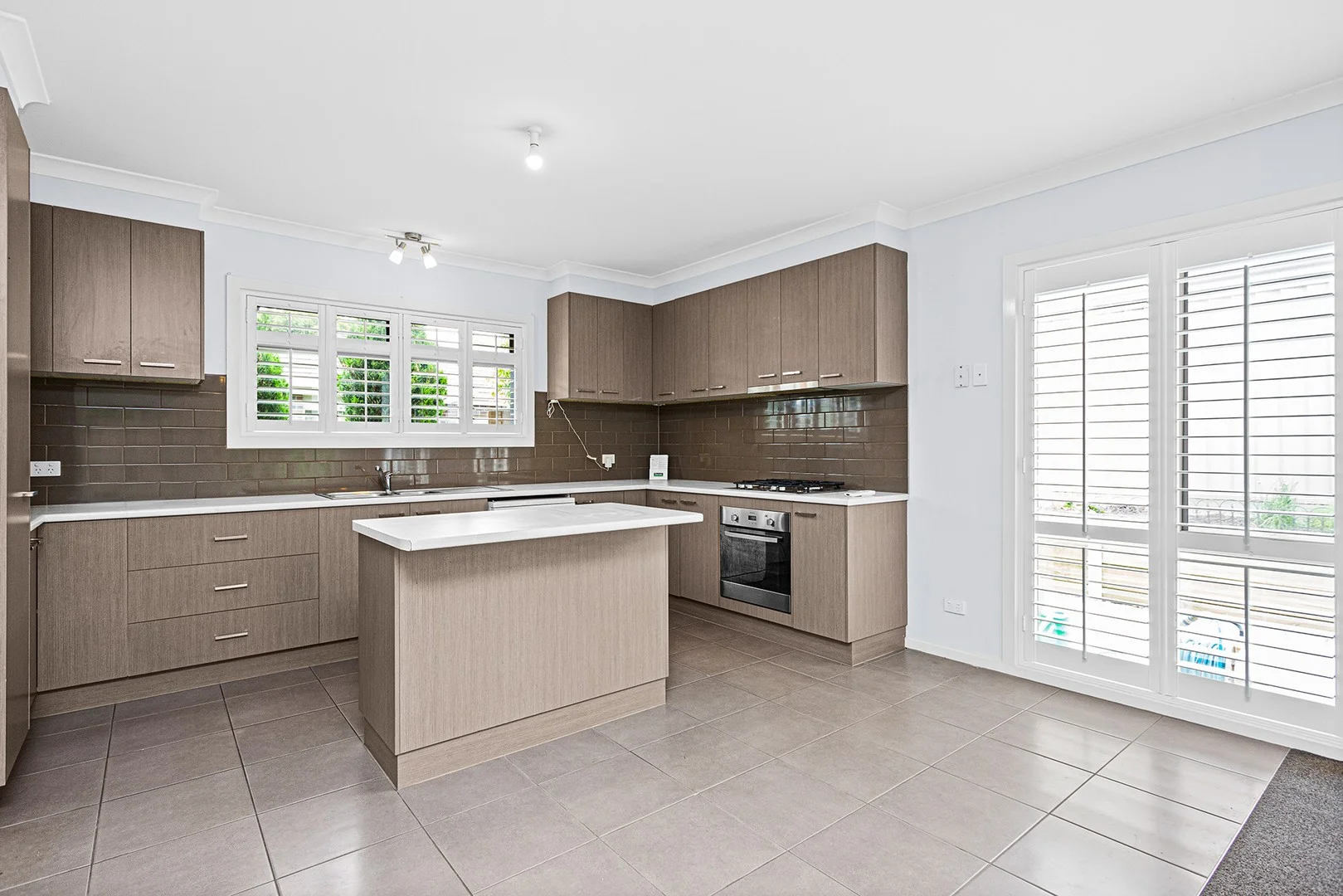Additional image 3 of 3/43 Darraweit Road, Wallan VIC 3756