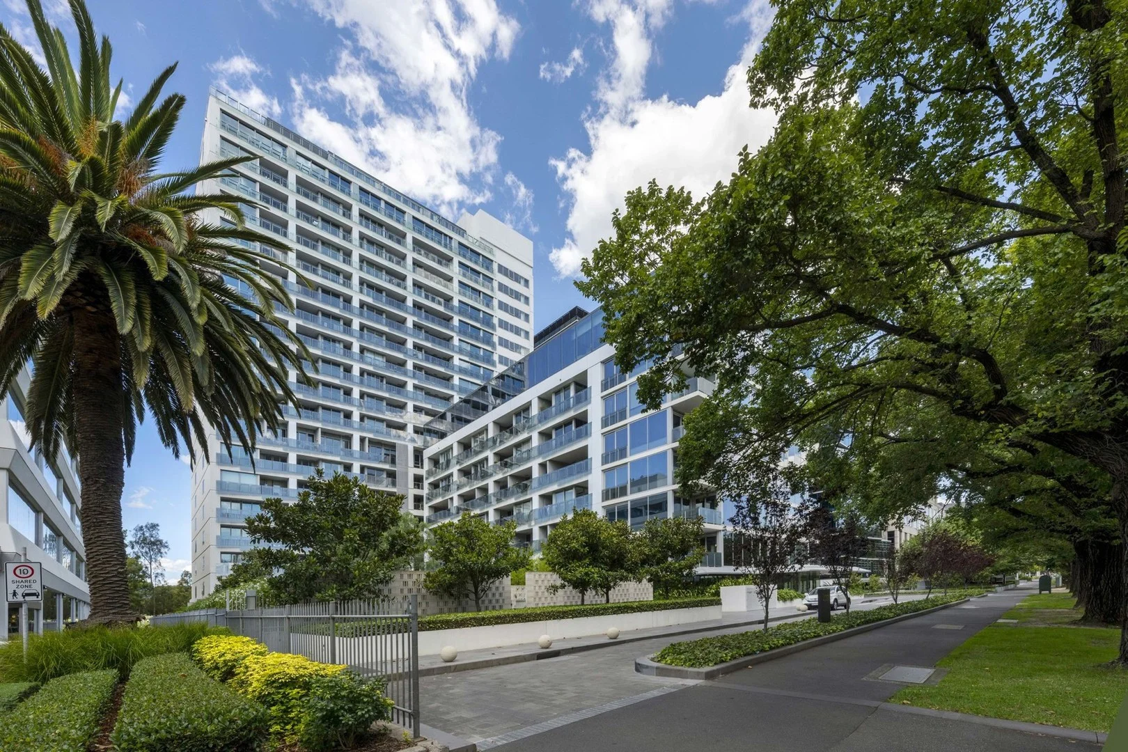 1407/499 St Kilda Road, Melbourne VIC 3004