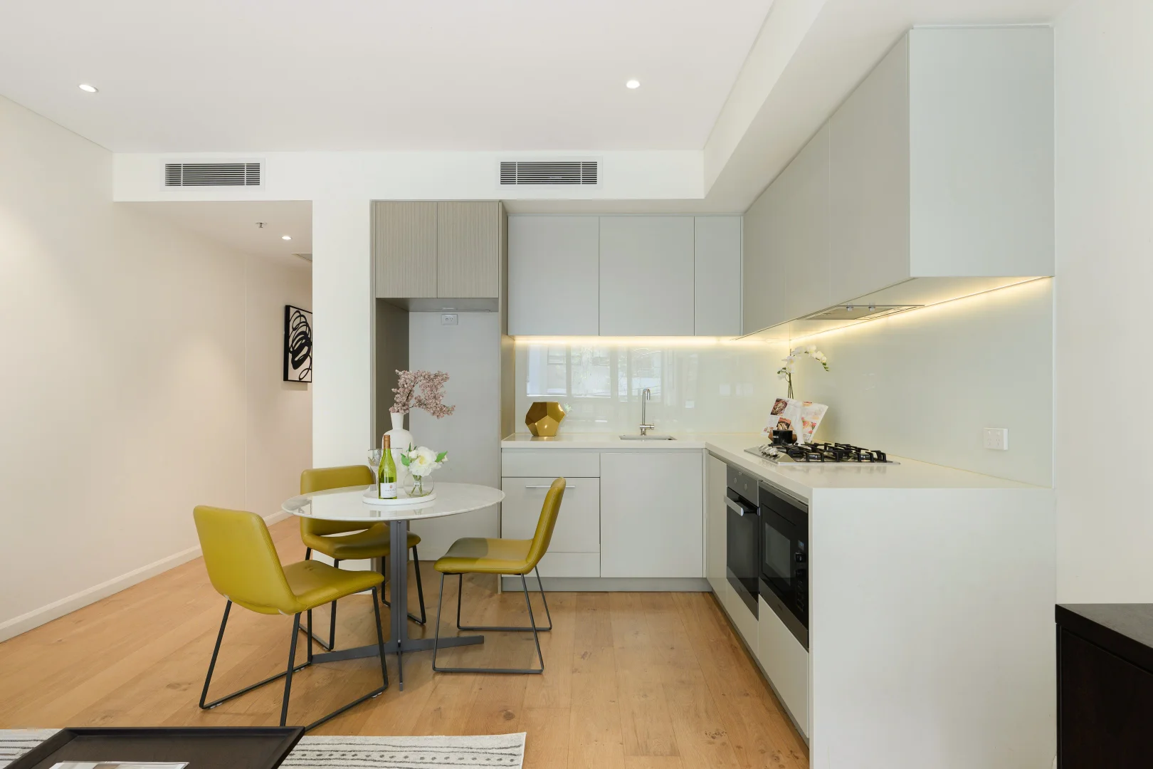 Additional image 3 of 212/9 Albany Street, St Leonards NSW 2065