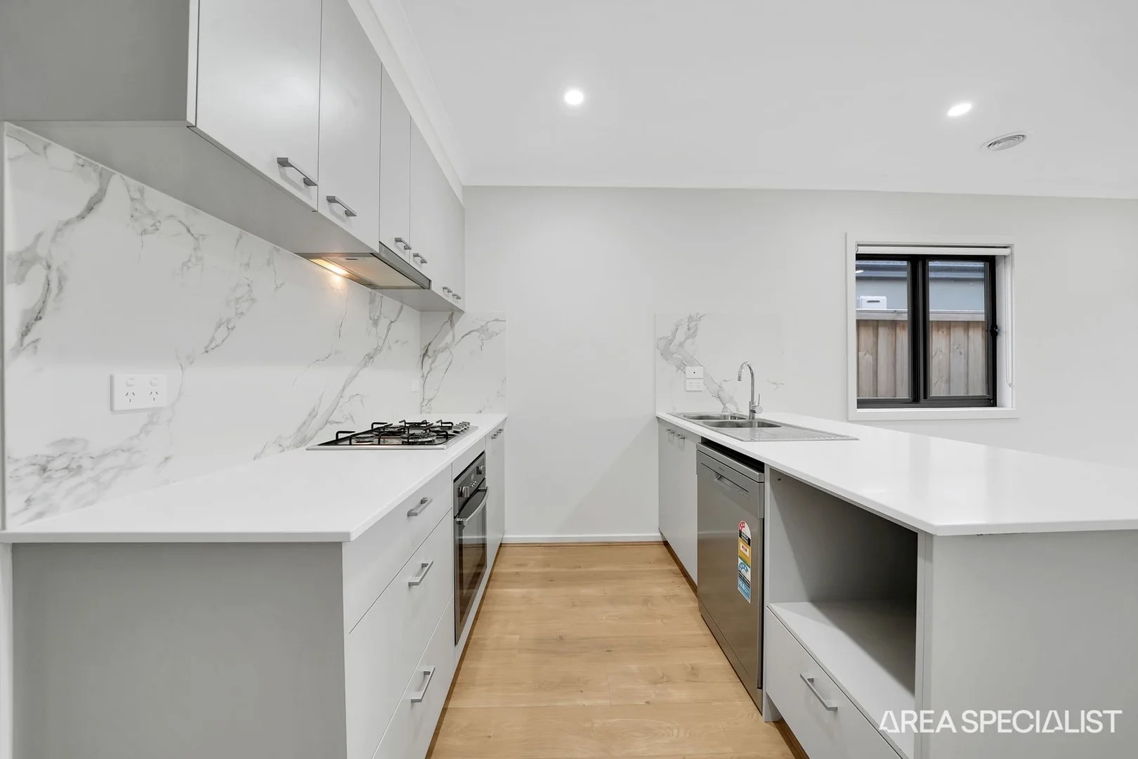 7 Blackscroft Road, Thornhill Park VIC 3335