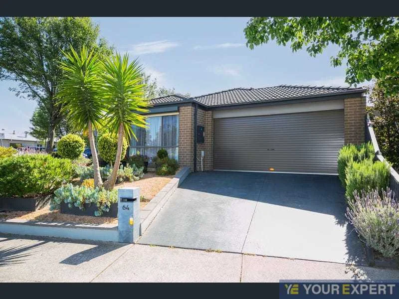 64 Ridgemont Drive, Berwick VIC 3806