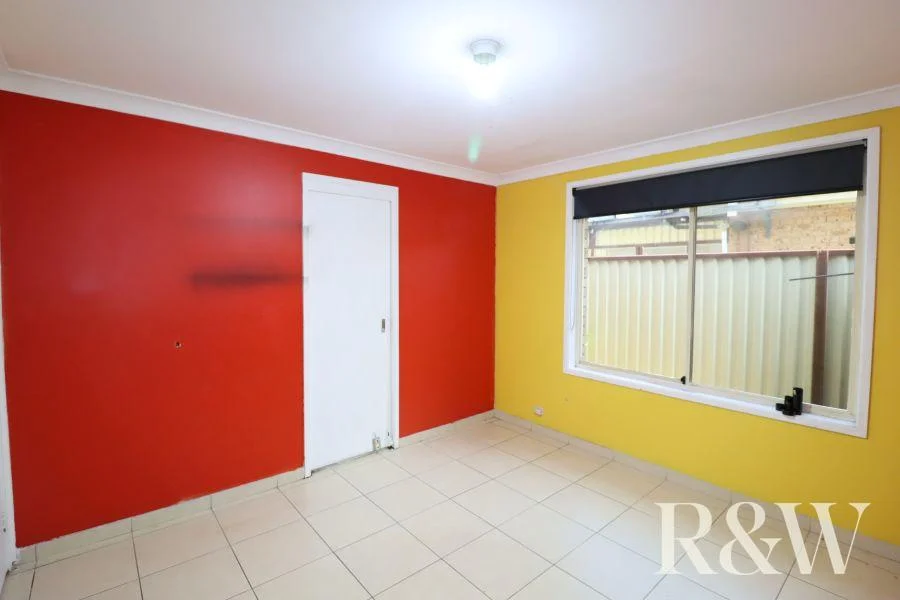 Additional image 4 of 99 Explorers Way, St Clair NSW 2759