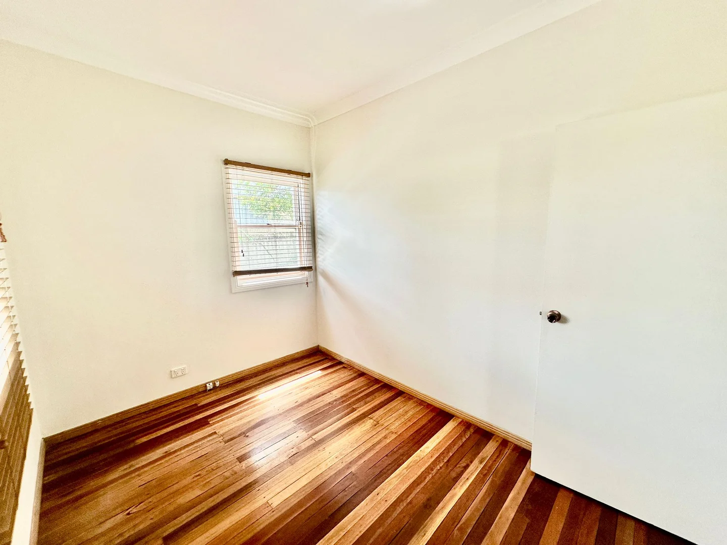 77 Caloola Avenue, Constitution Hill NSW 2145 photo 2
