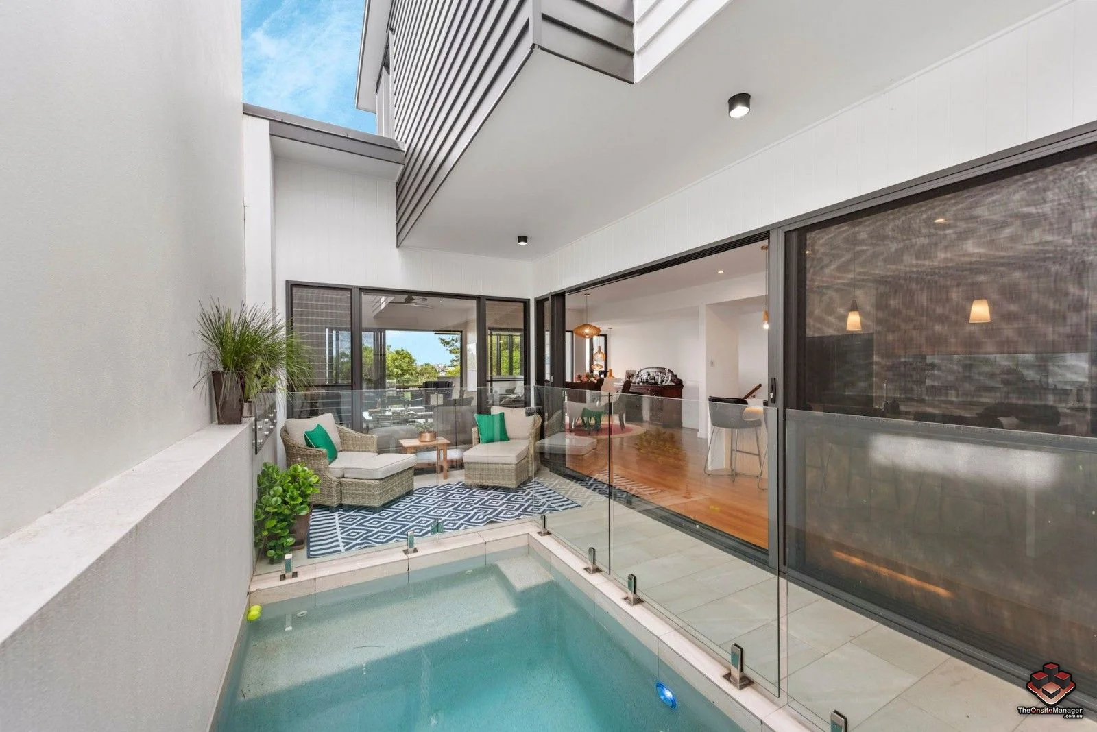 25 Quarry Street, Hamilton QLD 4007