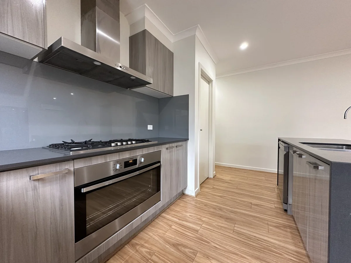 10 Caspar Place, Maddingley VIC 3340 photo 4