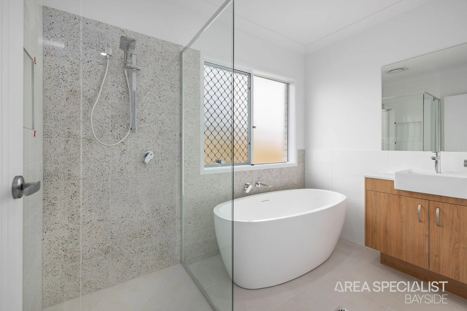 Additional image 9 of 91 Shoreline Avenue, Redland Bay QLD 4165