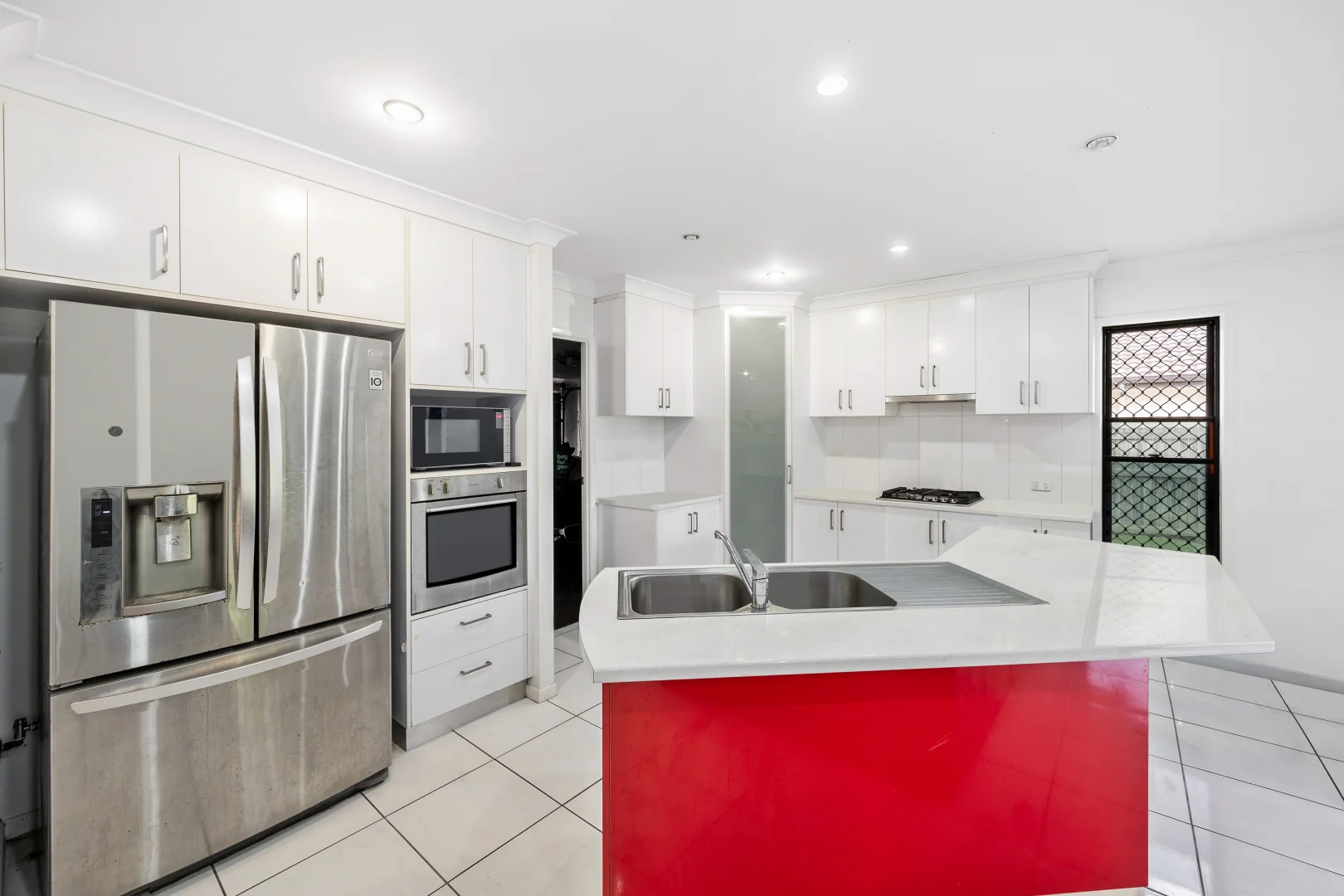 Additional image 3 of 2 Chantilly Court, Glenella QLD 4740