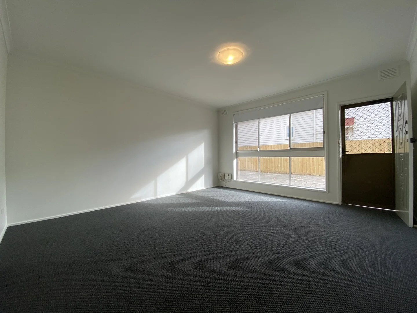 2/22 Edmends Street, Brunswick VIC 3056