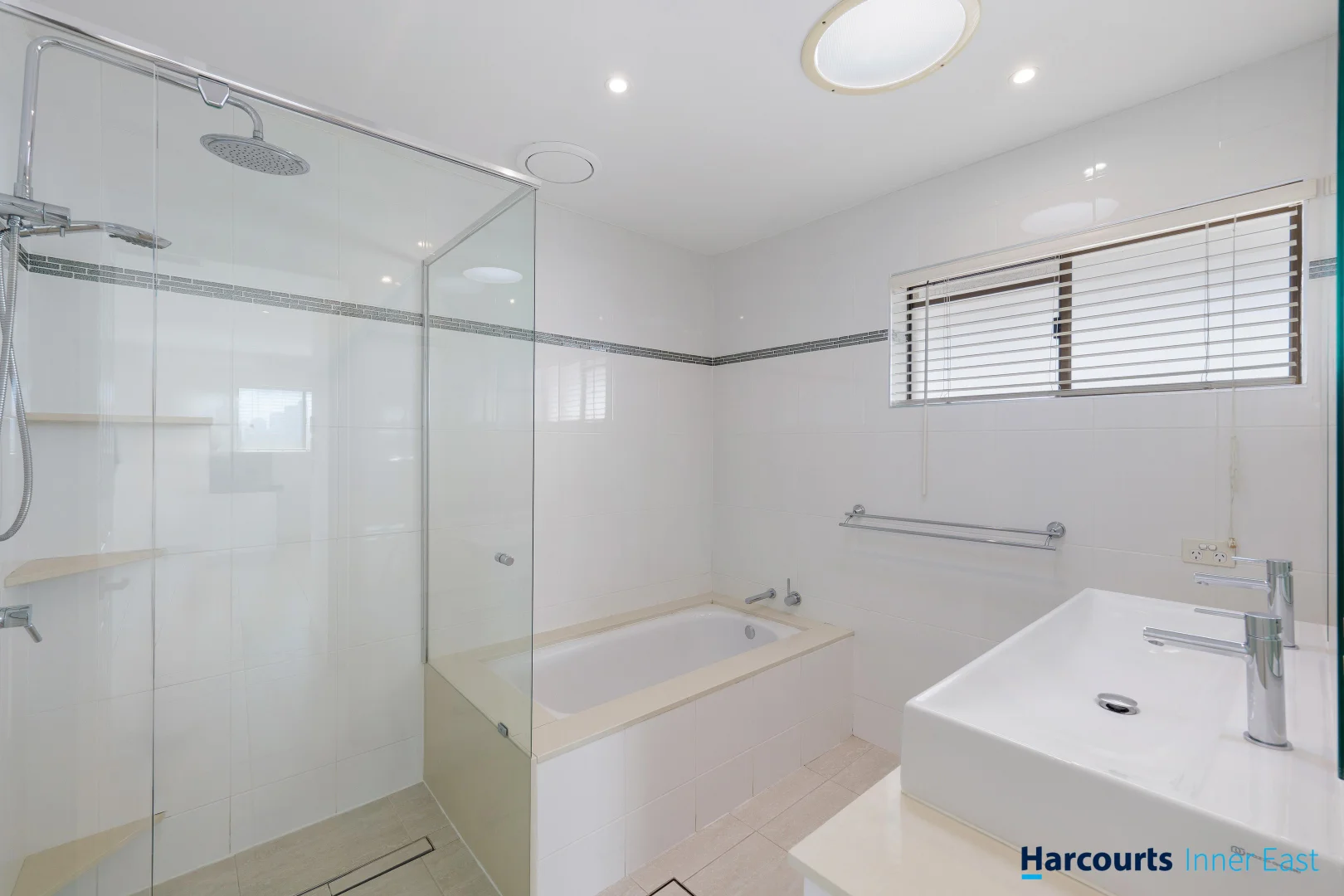 Additional image 3 of 1/105 Philip Street, Hawthorne QLD 4171