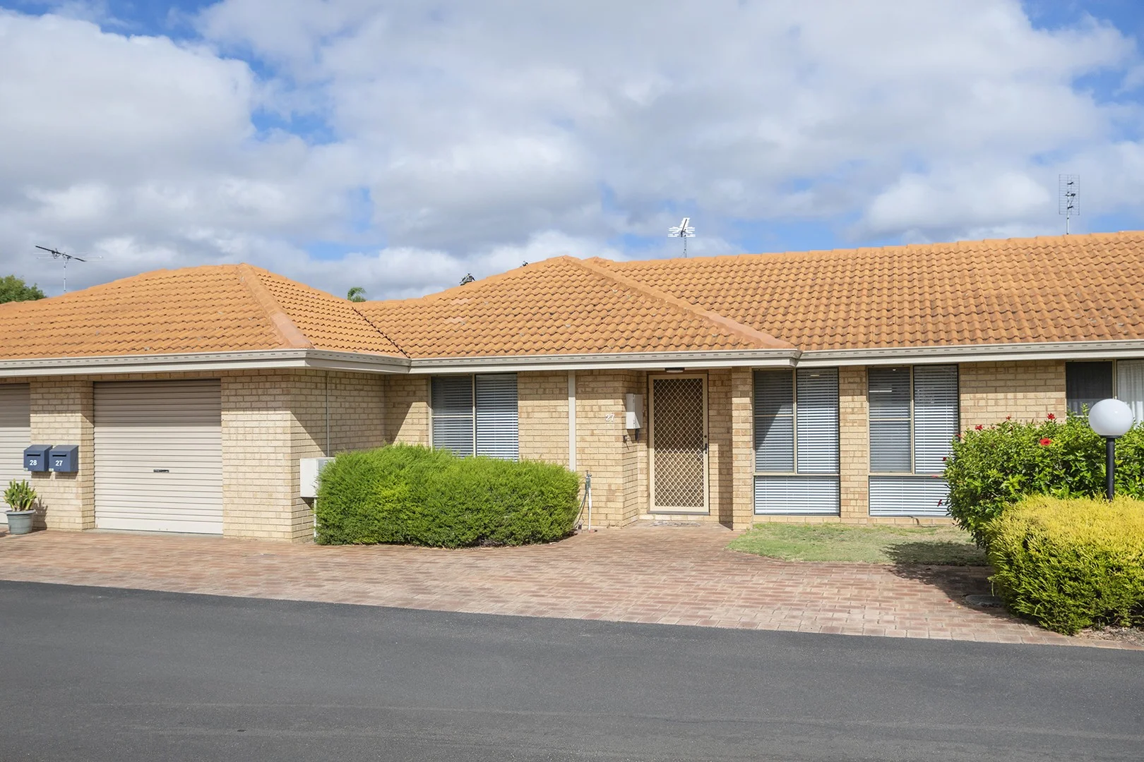 27/1 Dorset Street, West Busselton WA 6280