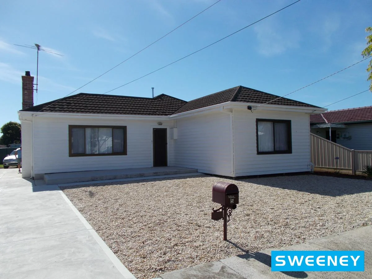 5 Holehouse Street, Sunshine North VIC 3020