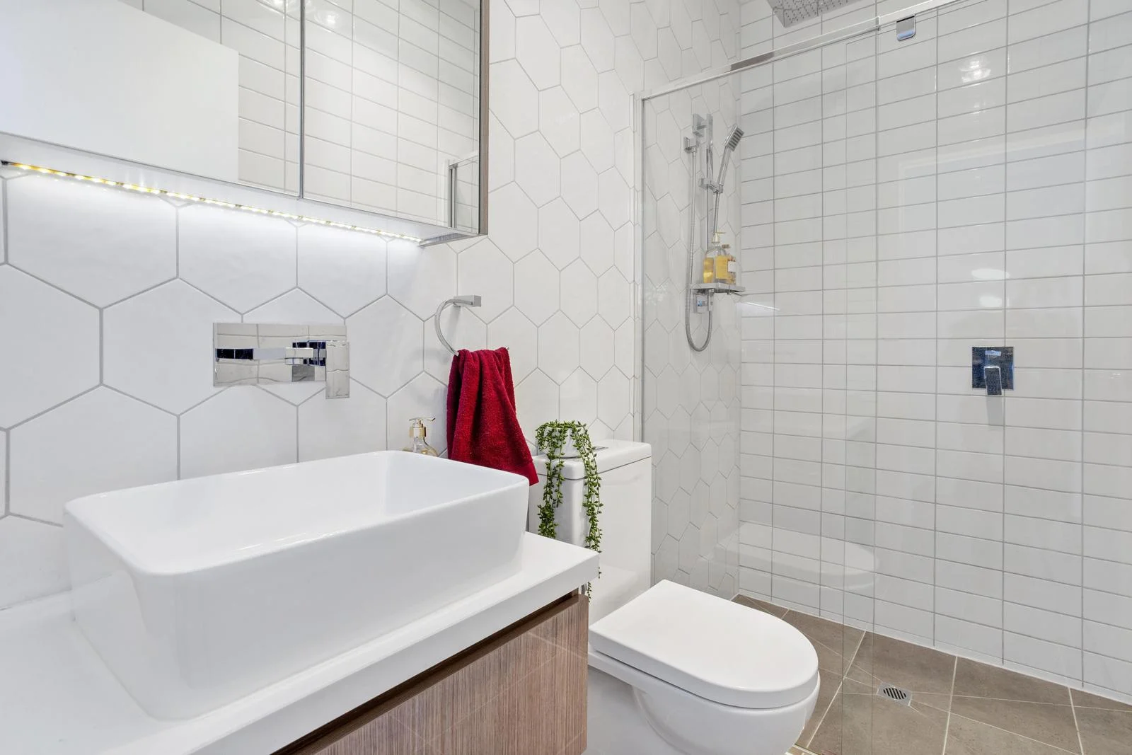Additional image 12 of 8/5 Queen Street, Essendon VIC 3040