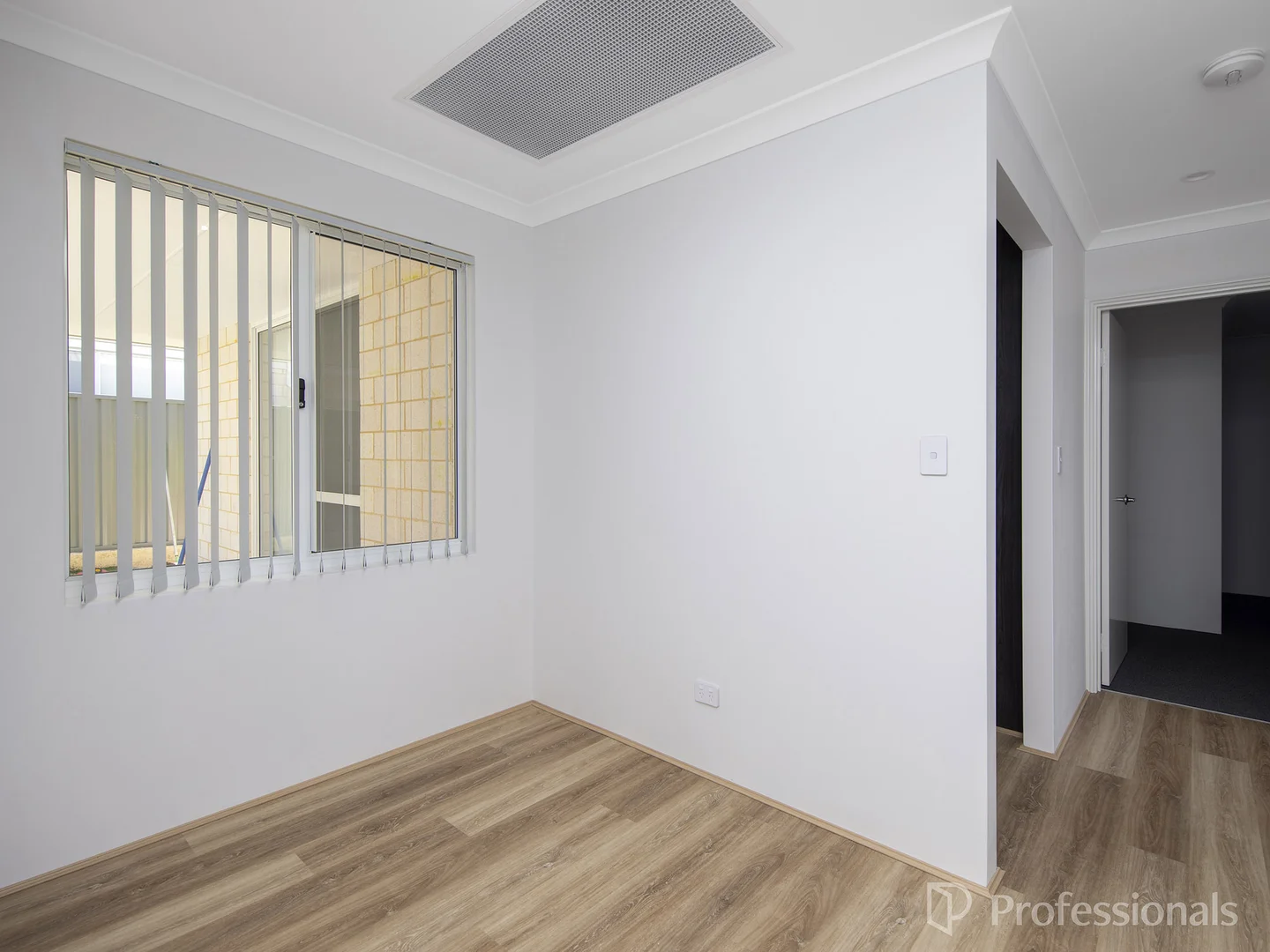 Additional image 18 of 26 Robbins Grove, Eglinton WA 6034