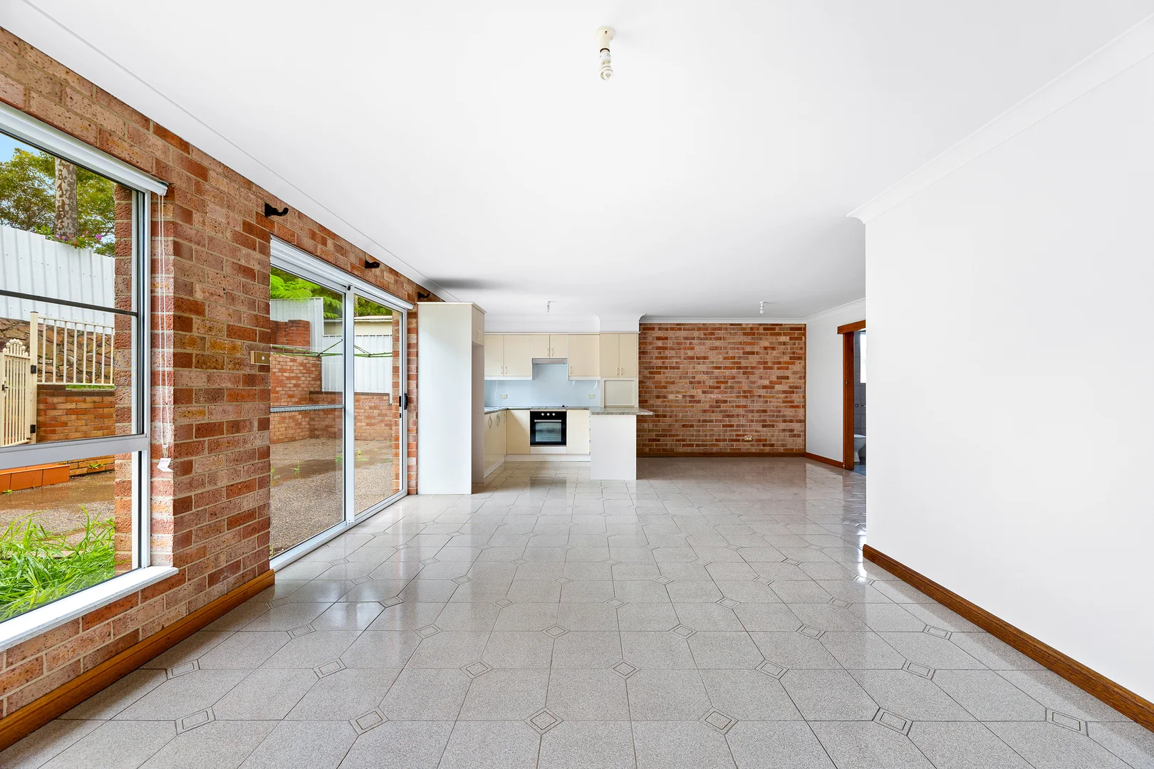 Additional image 8 of 2/23 Pleasurelea Drive, Sunshine Bay NSW 2536