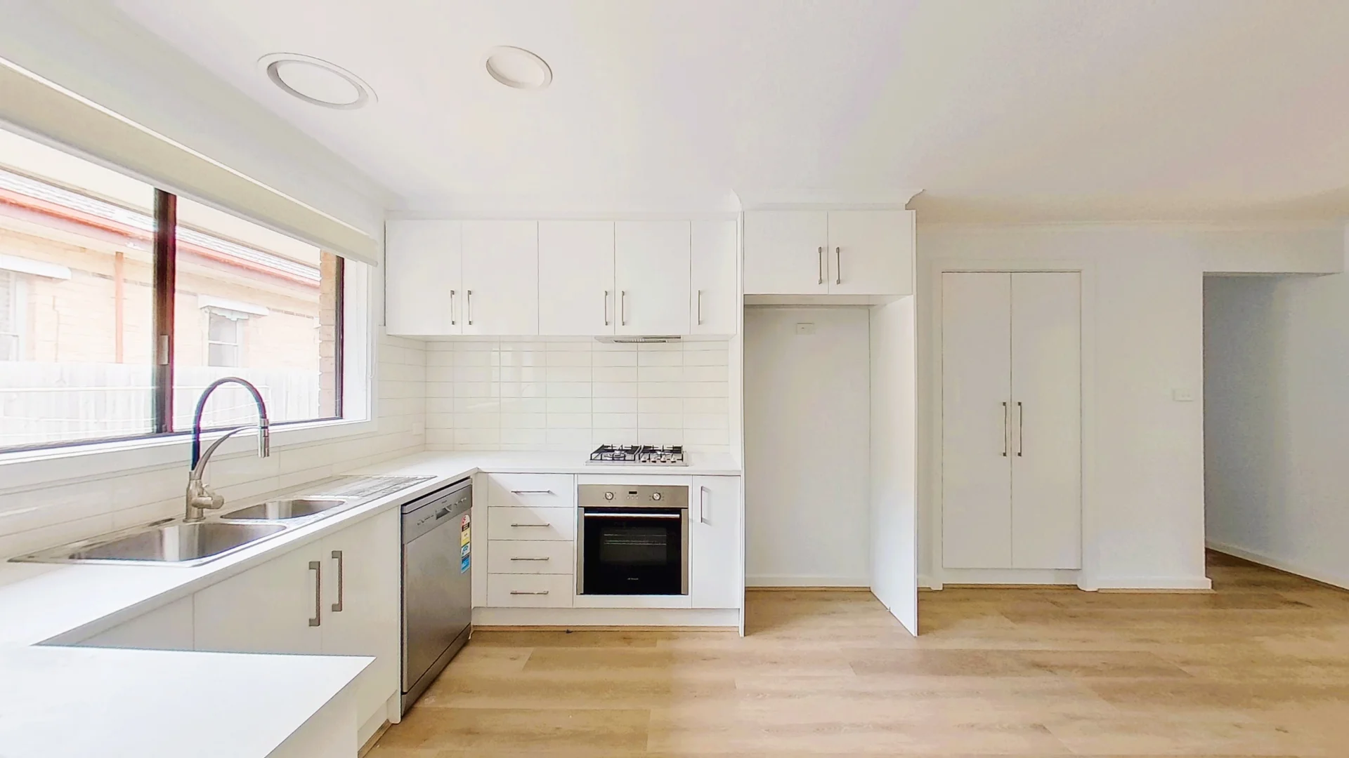 Additional image 3 of 2/160 North Rd, Reservoir VIC 3073
