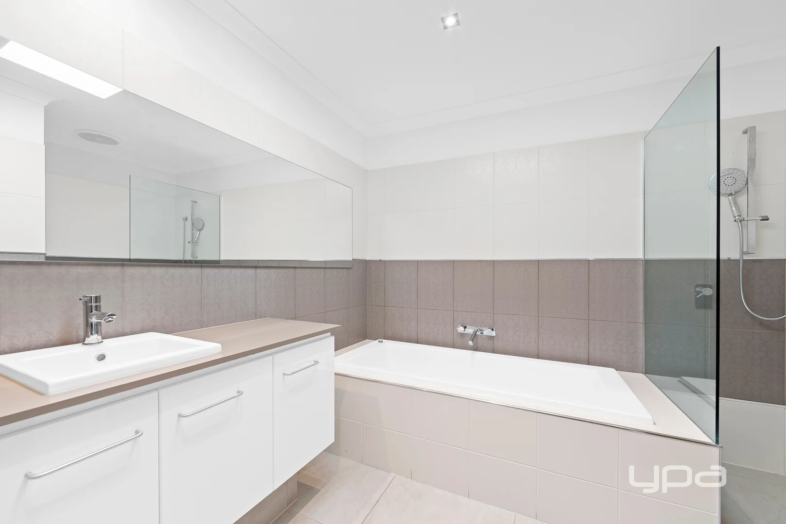 Additional image 13 of 4 Seine Place, Caroline Springs VIC 3023