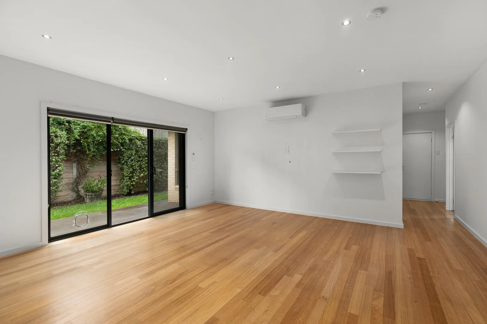 Additional image 6 of 3/18 Winifred St, Oak Park VIC 3046
