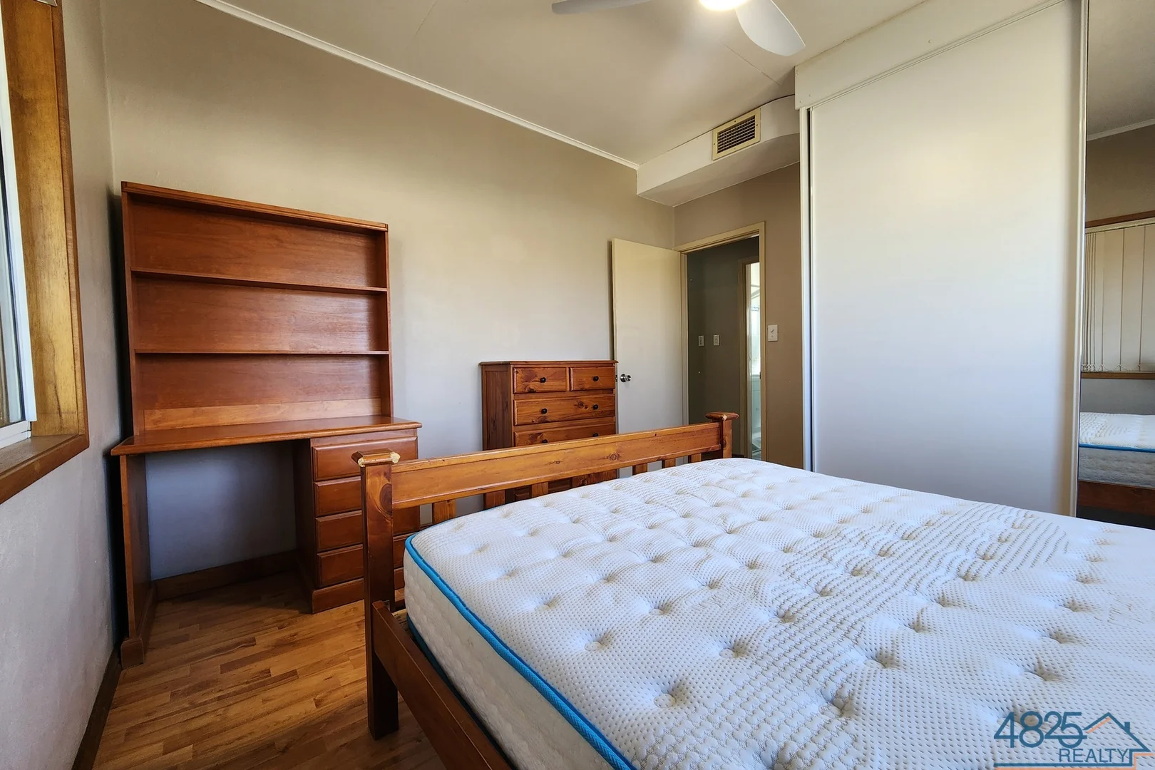 Additional image 7 of 4/17 Hilary Street, Mount Isa QLD 4825