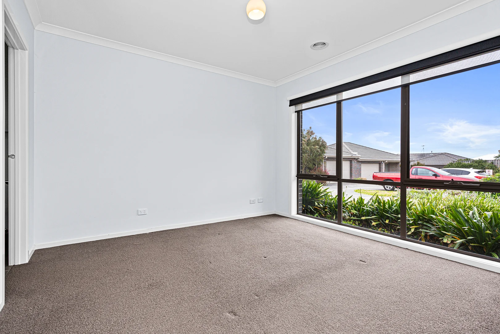 Additional image 4 of 3/43 Darraweit Road, Wallan VIC 3756