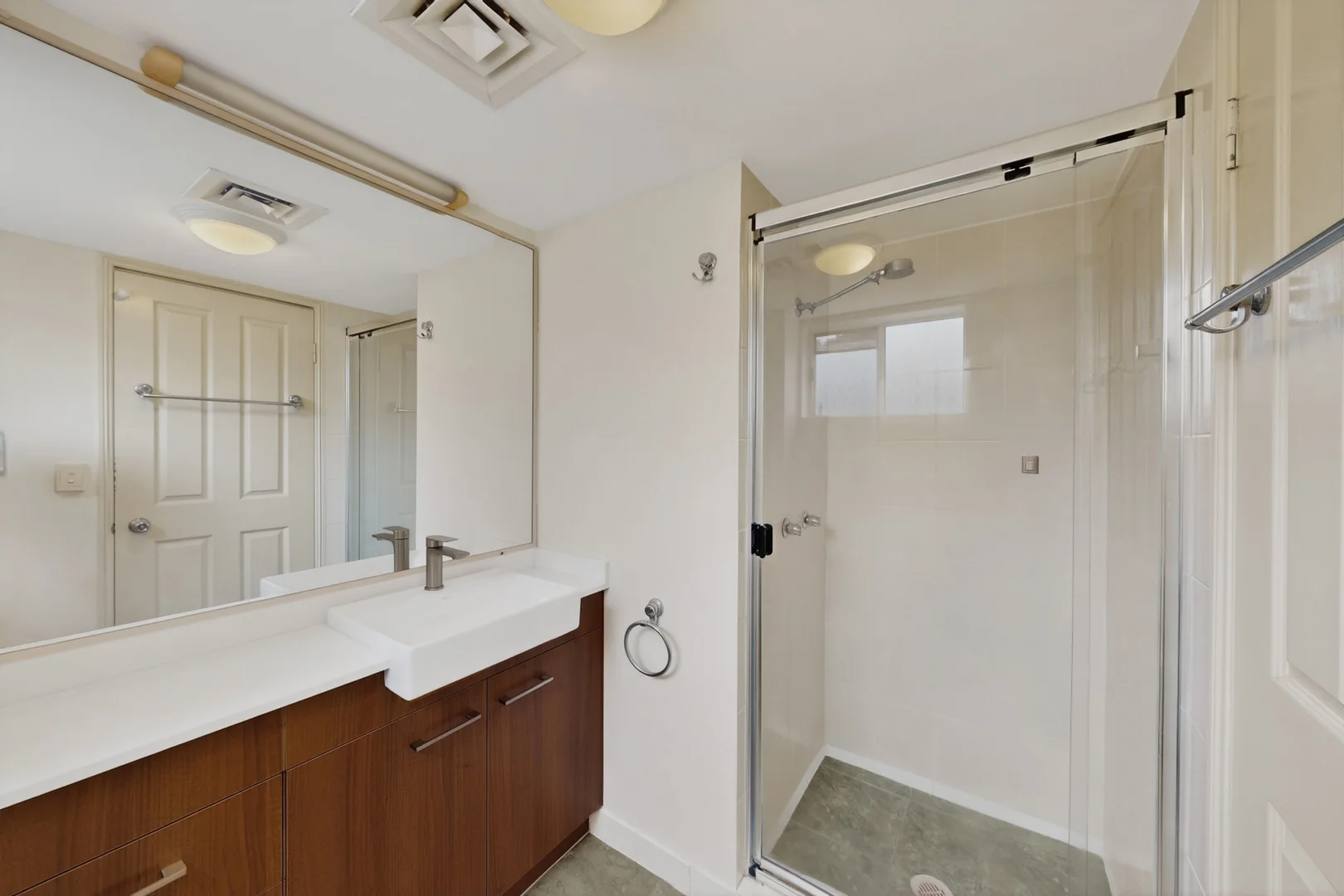 Additional image 6 of 4/101-105 Macquarie Street, St Lucia QLD 4067