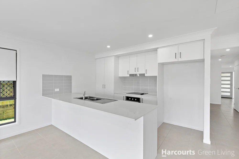 Additional image 3 of 116 Sandy Camp Road, Wynnum West QLD 4178