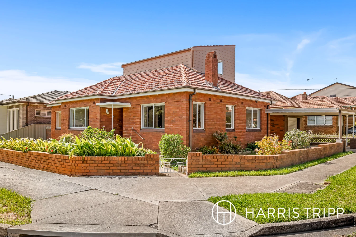 32 Vivienne Street, Kingsgrove NSW 2208