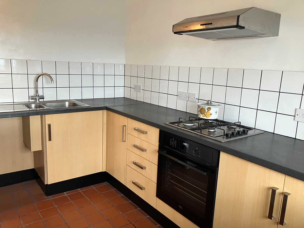 Room in a Shared Flat, Shearsmith House, E1, N1 7GU photo 4