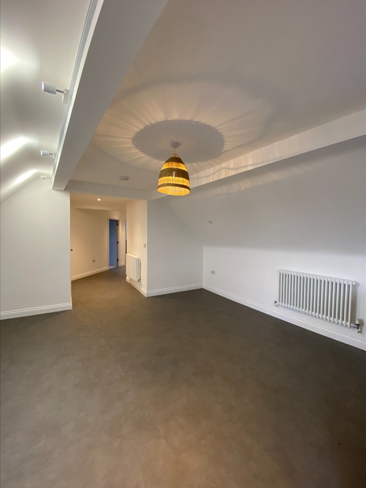Additional image 5 of 2 Bed Penthouse, King's Crescent Apartments, DE1, N1 7GU