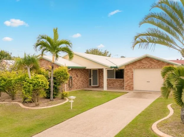 4 Alison Street, Slade Point QLD 4740