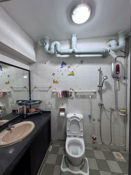 962 Hougang Avenue 9 photo 4