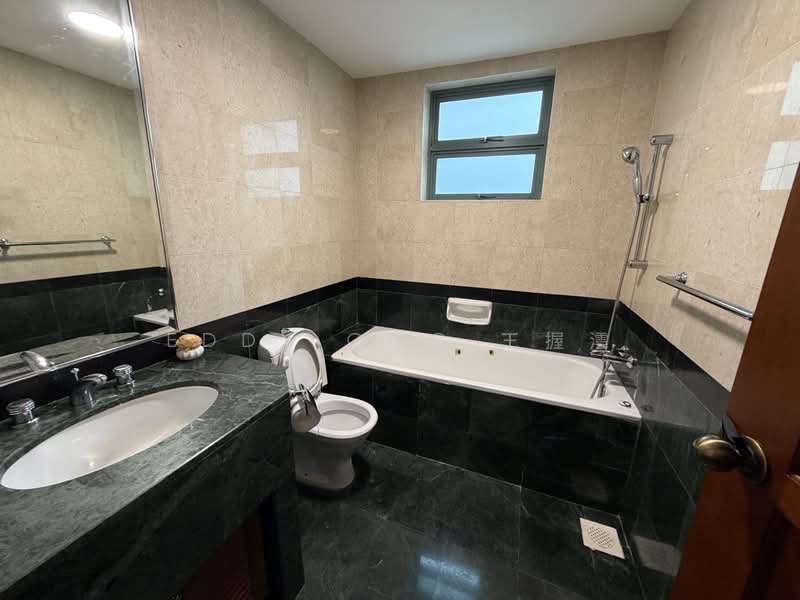 136A Hillview Avenue photo 3
