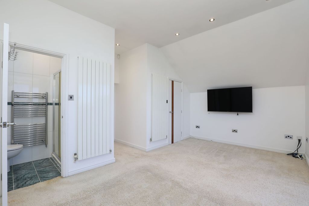 Additional image 28 of 4 bed detached house for saleVictoria Road, Port Talbot SA12