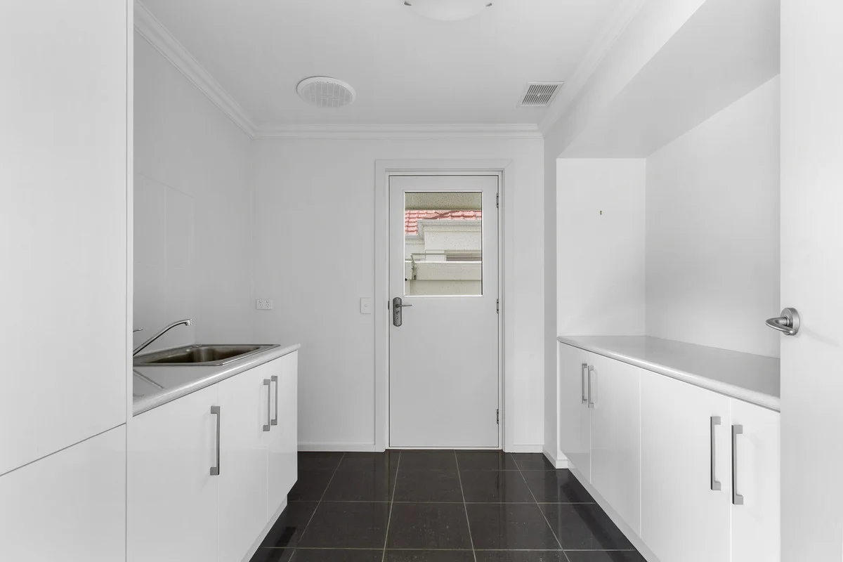 Additional image 6 of 1/122 Golf Links Road, Lakes Entrance VIC 3909