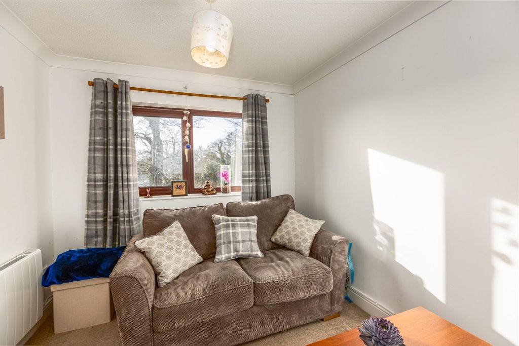 Additional image 9 of 3 bed maisonette for saleFolland Court, West Cross, Swansea SA3