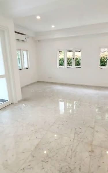 Additional image 4 of 🌟 Newly Renovated Bungalow🌟
