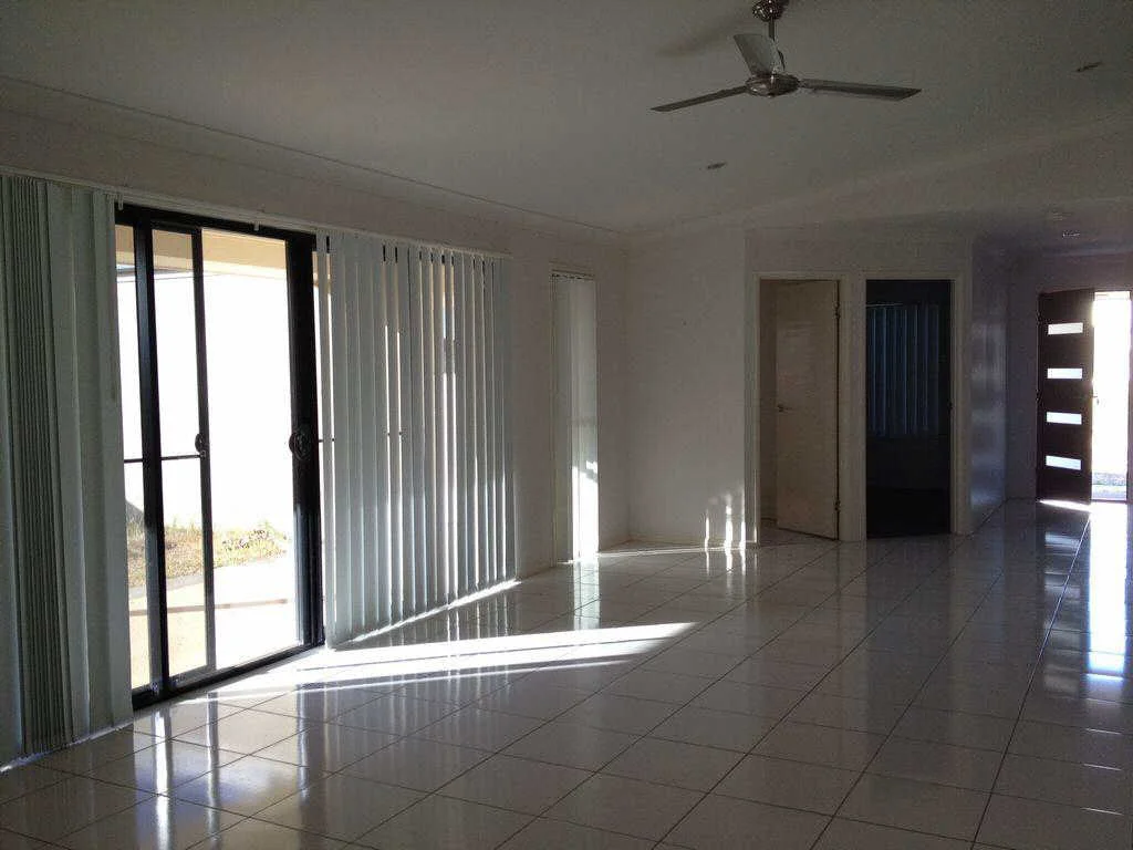 8 Bombo Court, Blacks Beach QLD 4740 photo 4