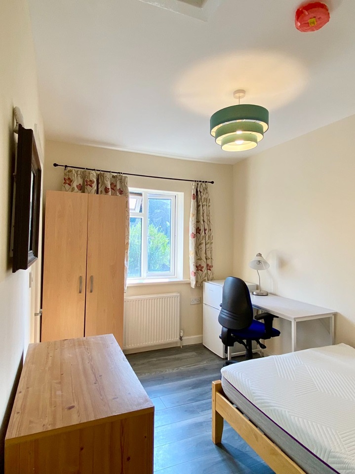 Additional image 5 of 5 Bed Semi-Detached House, Mayfield Road, SO17, N1 7GU