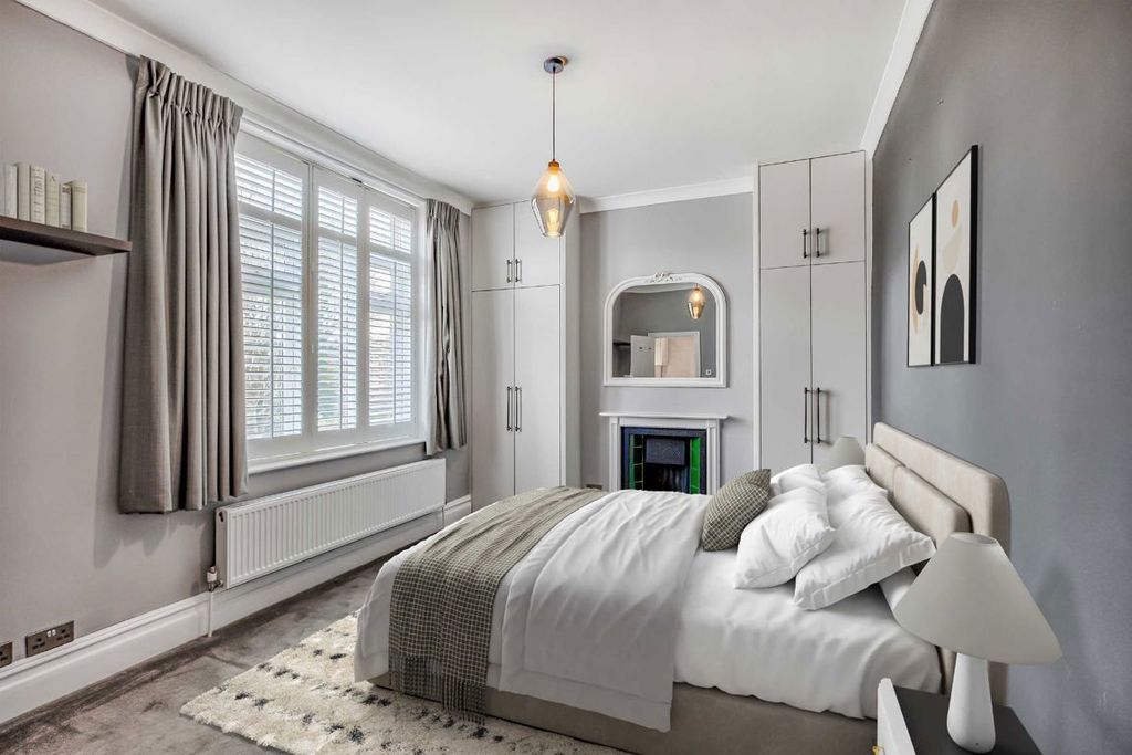 Additional image 4 of 3 bed flat for saleKings Road, Richmond TW10
