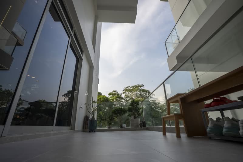 39 Amber Gardens photo 5