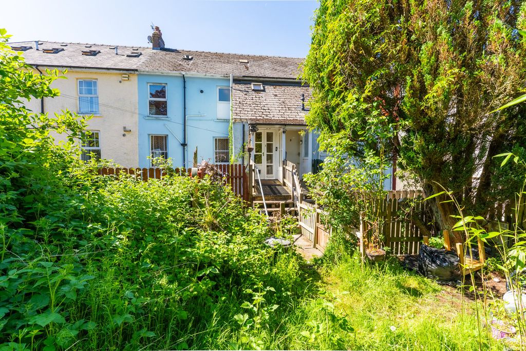 4 bed flat for saleDolecoed Road, Llanwrtyd Wells LD5 photo 2