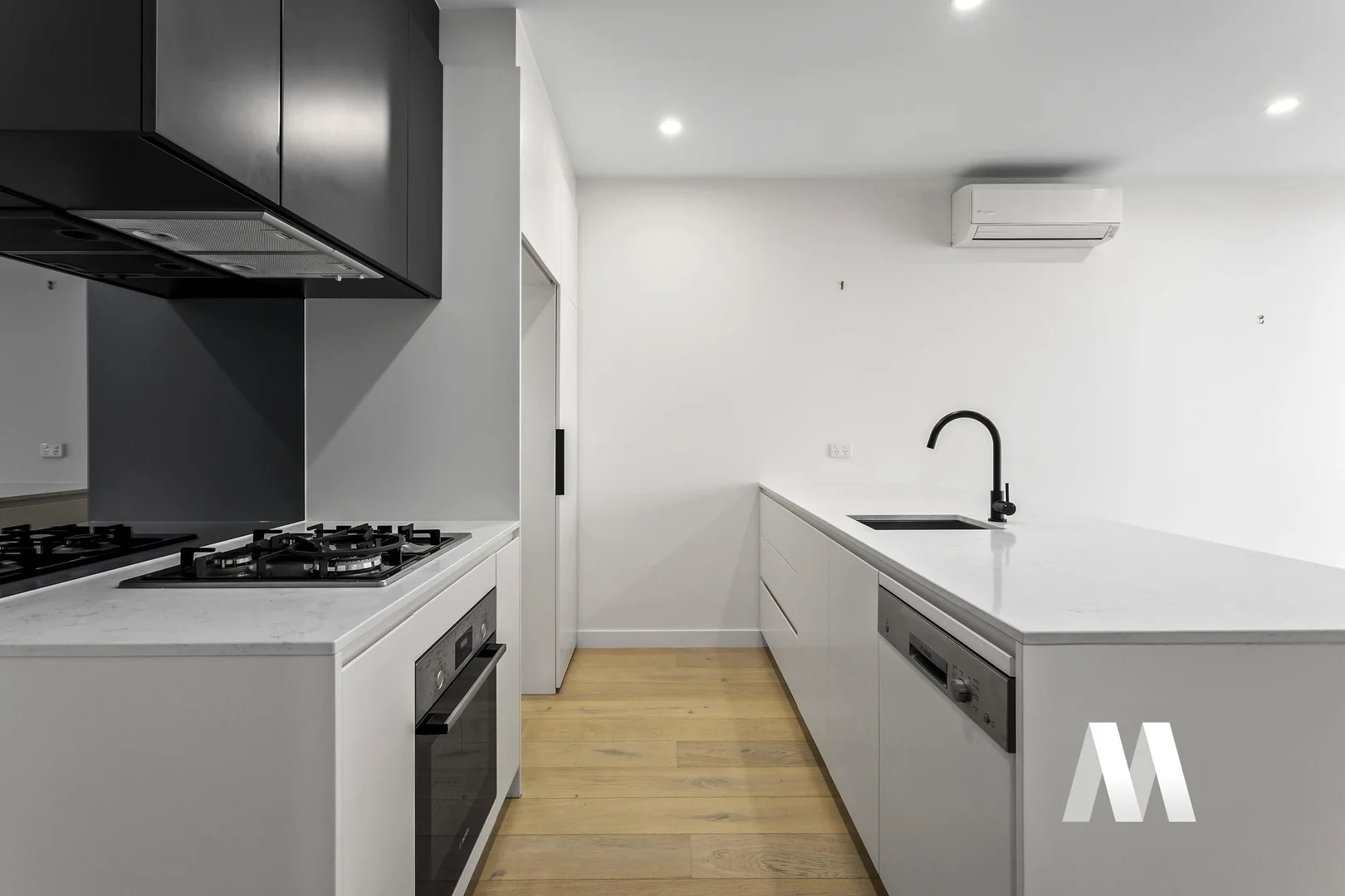 Additional image 2 of 509/2 Joseph Road, Footscray VIC 3011