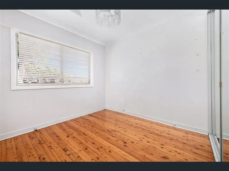 Additional image 4 of 301 roberts road, Greenacre NSW 2190