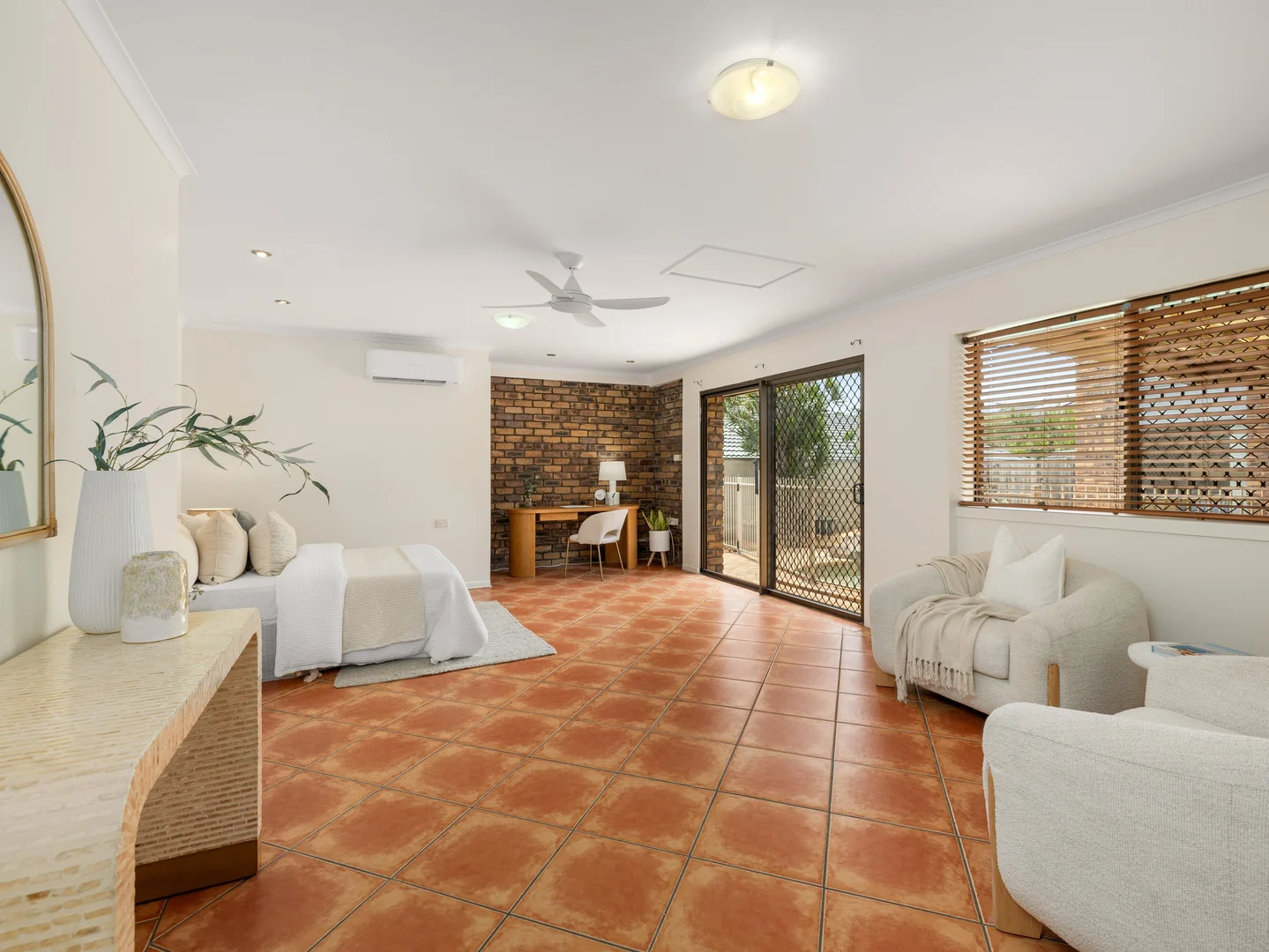 Additional image 15 of 12 Kuhler Court, Carindale QLD 4152