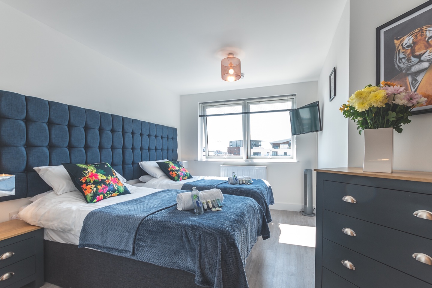 2 Bed Flat, Atlantic Mansions, SO14, N1 7GU photo 2