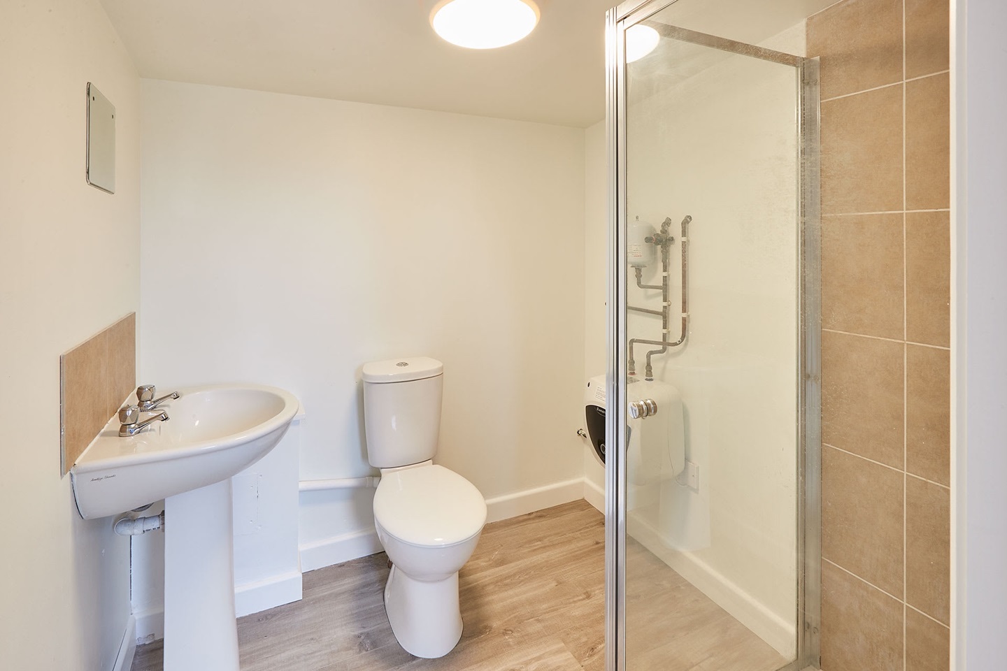 Additional image 11 of 5 Bed Semi-Detached House, Elfleda Road, CB5, N1 7GU