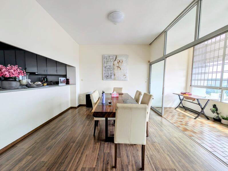 3 Ridgewood Close photo 2